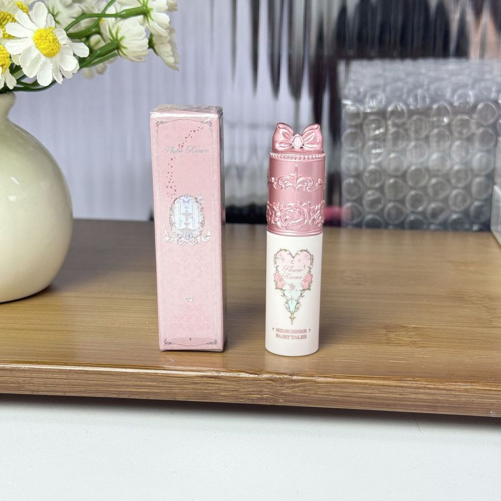 พร้อมสต็อกดอกไม้ Knows คอนซีลเลอร์ Brightening Liquid Midsummer Night Brightening Skin Tone เครื่องส