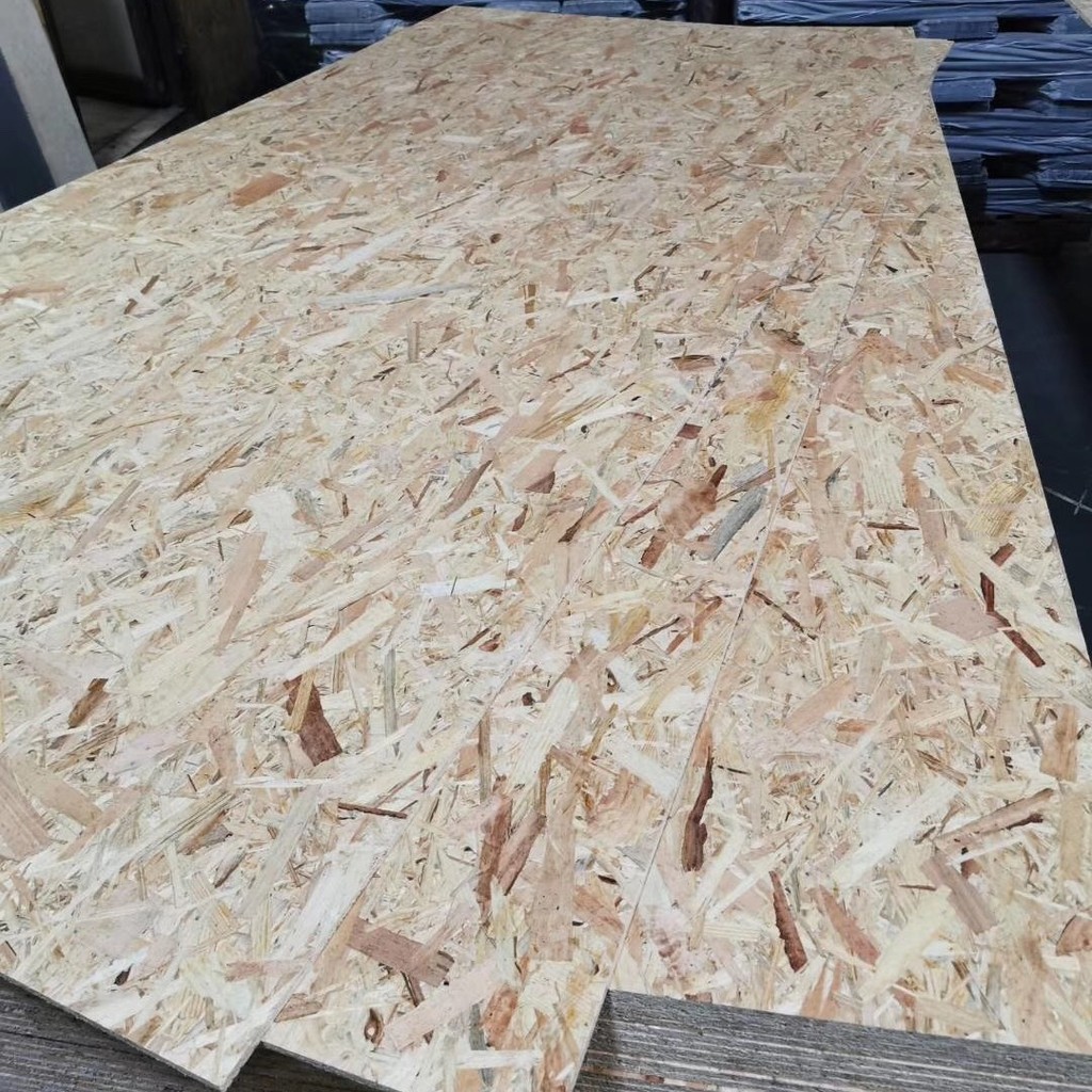 9-18 มม.Osong Board กันน้ํา Moisture-Proof Directional Shaved Board วิลล่าเหล็ก OSB Board Wuquan Oso