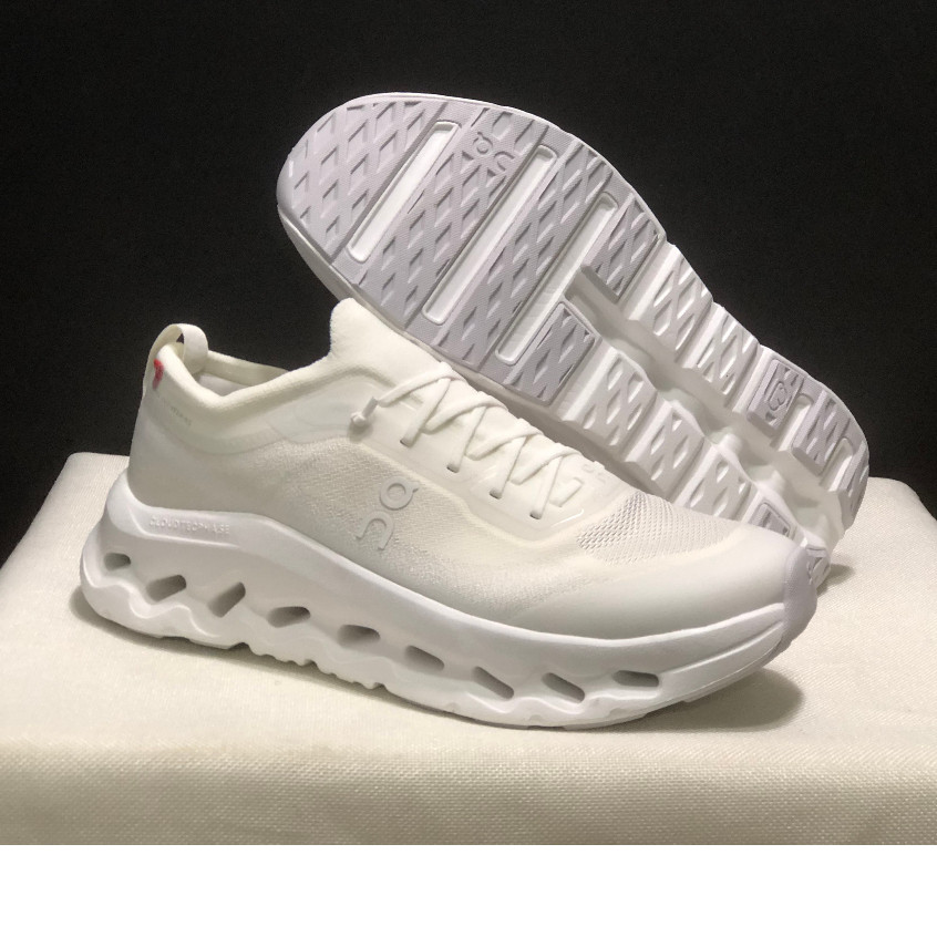 Moon X Zendaya X Zendaya X กฎหมาย Roach Joint Silver Cushioning รองเท้าวิ่งผู้ชายผู้หญิงสไตล์ QX42