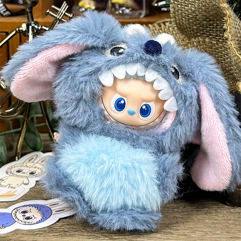 เฉพาะเสื้อผ้าเหมาะสําหรับรุ่นที่ 4 Mini Labubu Heart Bottom Code เสื้อผ้าเด็ก Stitch Plush