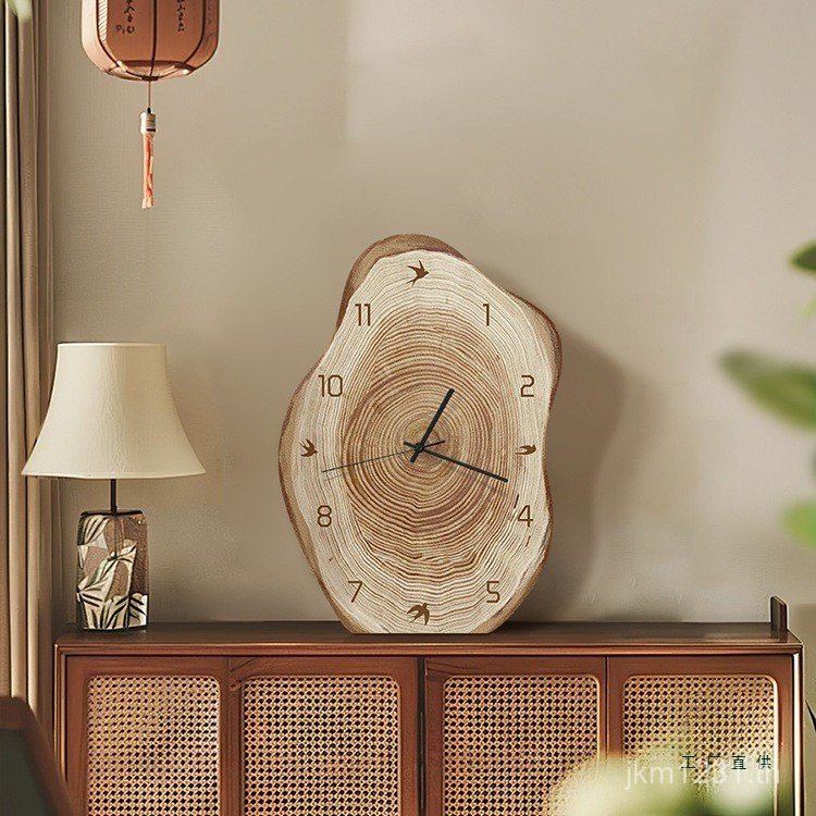 นาฬิกาแขวนนาฬิกานาฬิกา Log สไตล์ High-End Feeling Niche Retro Pendulum นาฬิกาตั้งโต๊ะเดสก์ท็อปตกแต่ง