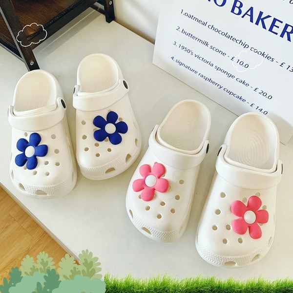 sketchers official รองเท้าพื้นหนาโฟม รองเท้าเจาะชายหาดพื้นหนาแบบใหม่สวมด้านนอกรองเท้าแบบเหยียบดอกหัว