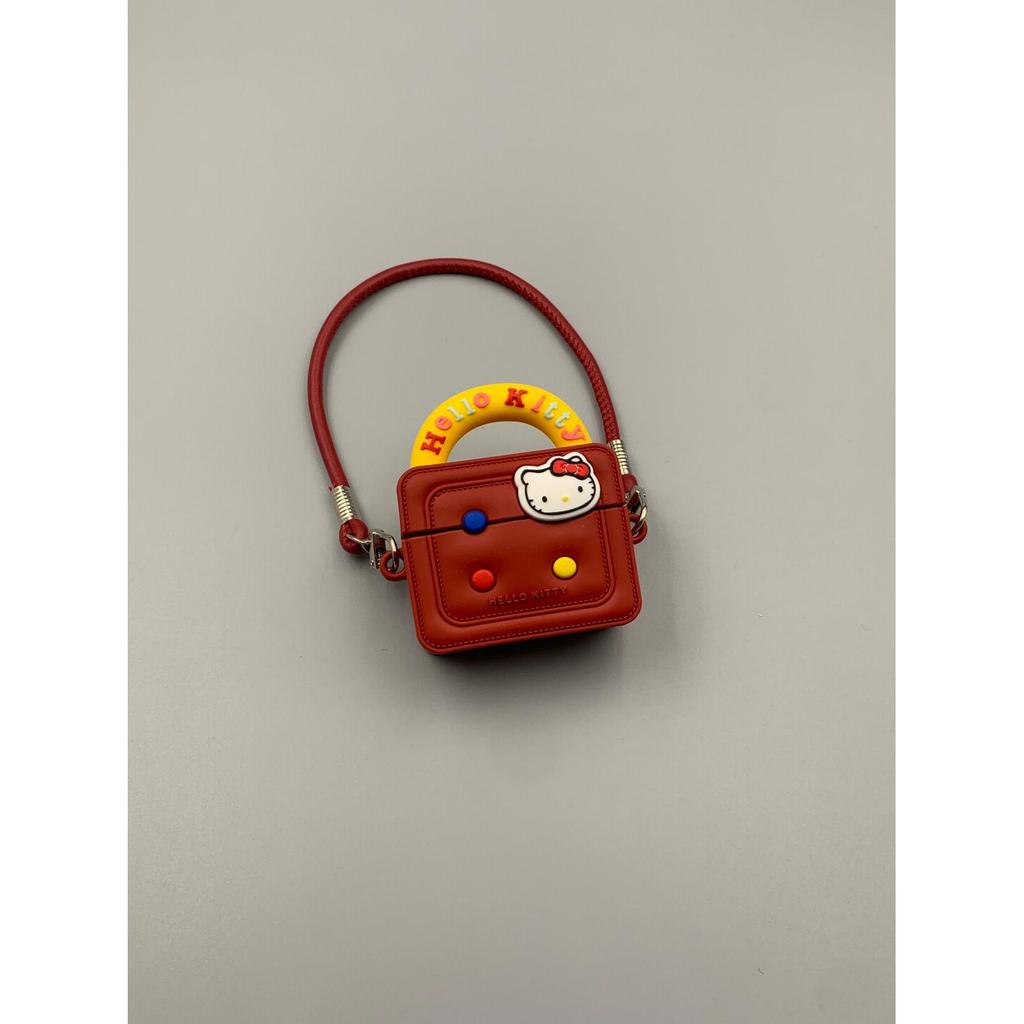 Sidos น่ารักการ์ตูน Kitty Cat Retro กระเป๋าถือสีแดง airpods4 เคสป้องกัน airpod3 เหมาะสําหรับ Apple p