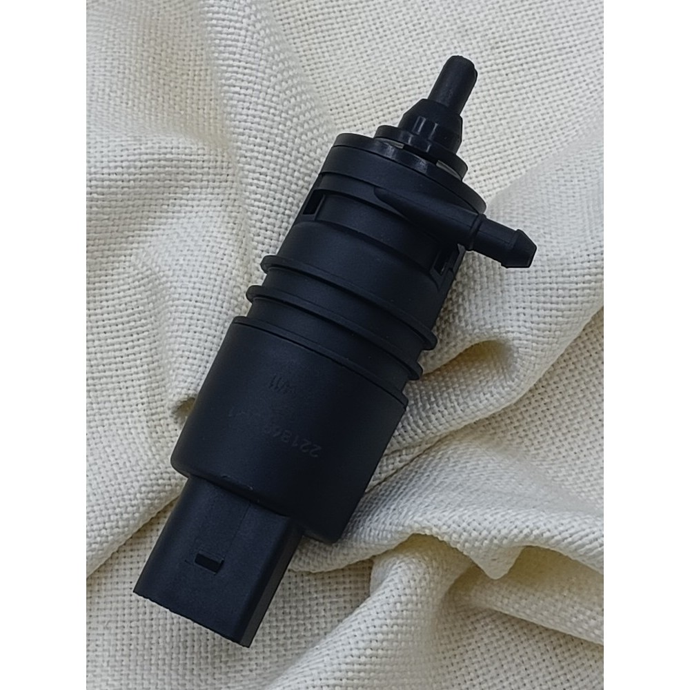 [Shopee Special Selection] เหมาะสําหรับ BMW 1/3/5/7 Series X1X3X4X5Z4 มอเตอร์สเปรย์น้ําปัดน้ําฝน E66