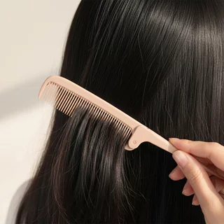 KVY Foldable Tail Comb เควีวาย หวีพกพาปลายแหลมพับได้ (Pink/Green)