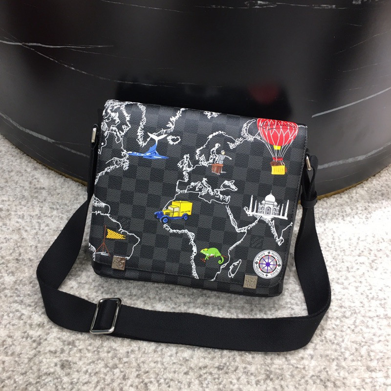 เกรดแท้ | District Messenger PM LIMITED EDITION Renaissance Map&&-*