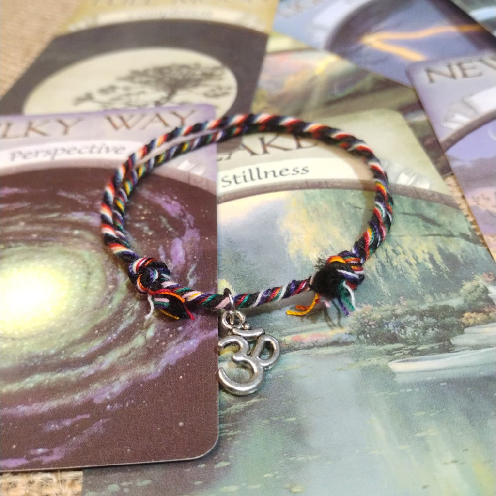 Sangadatu Twist Adjustable Bracelet – Ohm / Ongkara / Buddha Charm