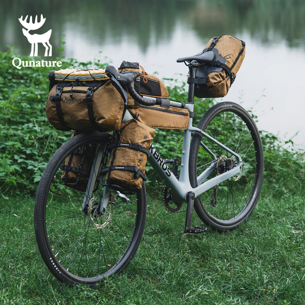 Qunature Bikepacking ถุงกันน้ำแบบบีบอัด 6/12L กระเป๋าข้างจักรยานแบบ Dry Bag ขยายได้ ทนต่อการสึกหรอ เหมาะสำหรับทัวร์ริ่งและปั่นไปทำงาน ใช้ได้กับจักรยานเสือหมอบและเสือกรวด thumbnail 3