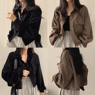 Red Berryเสื้อครอป แขนยาว แขนพอง กระเป๋าคู่ ผ้าลูกฟูก ทรงน่า…