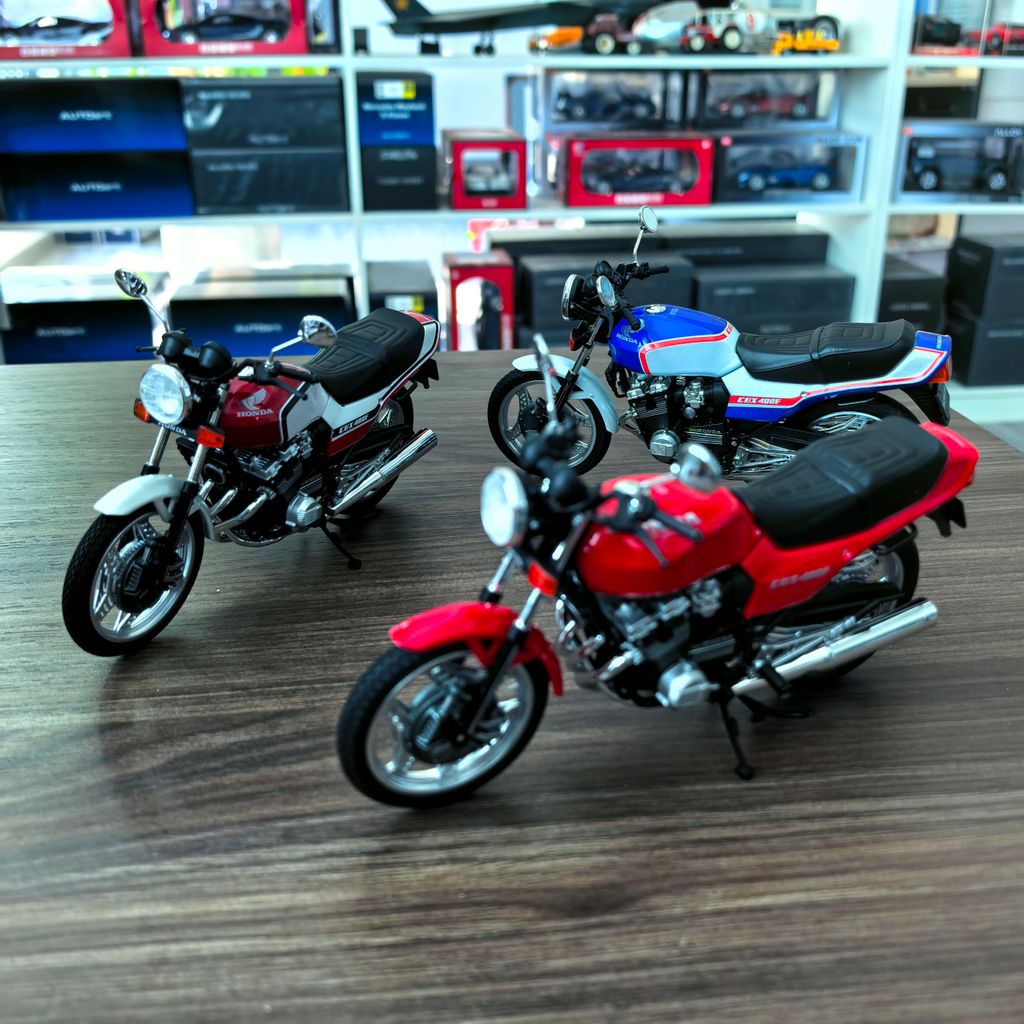 ชิงเต่าคลับ 1: 12HONDA Honda CBX400F รถจักรยานยนต์จําลองรถจักรยานยนต์รุ่นคอลเลกชันจอแสดงผลเครื่องประ