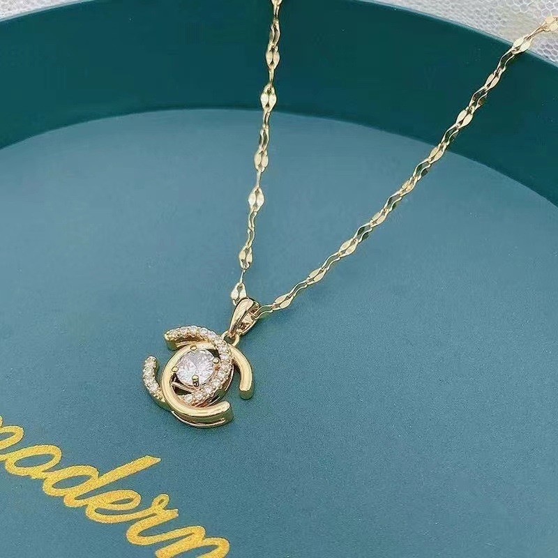 LOVSKAYA/LOVSKAYA สร้อยคอเหล็กไทเทเนียม Q006 หรูหรา Super Fairy ไทเทเนียมเหล็กสร้อยคอเพทายคู่ 25.12.