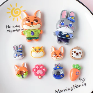 ชุดเครื่องแต่งกาย Zootopia ฟอกและกระต่าย - DIY charm pins สำหรับรองเท้าแตะสามารถถอดได้