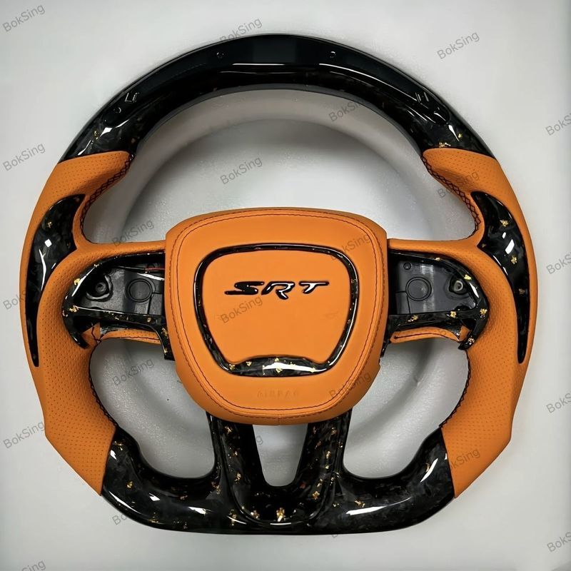 Dodge Challenger SRT พวงมาลัยคาร์บอนไฟเบอร์แบบกําหนดเองปรับปรุงประสบการณ์การขับรถสุดยอด B