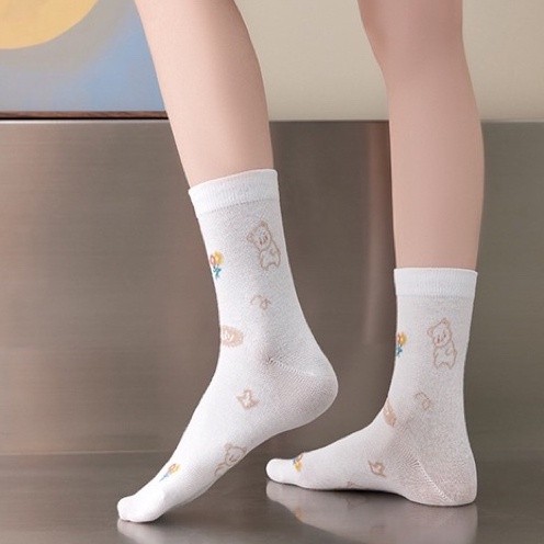 ถุงเท้าผู้หญิง รหัส 6839 Calf-High Bear Striped Character Unisex Socks Line Bear Motif Mid Socks Bro