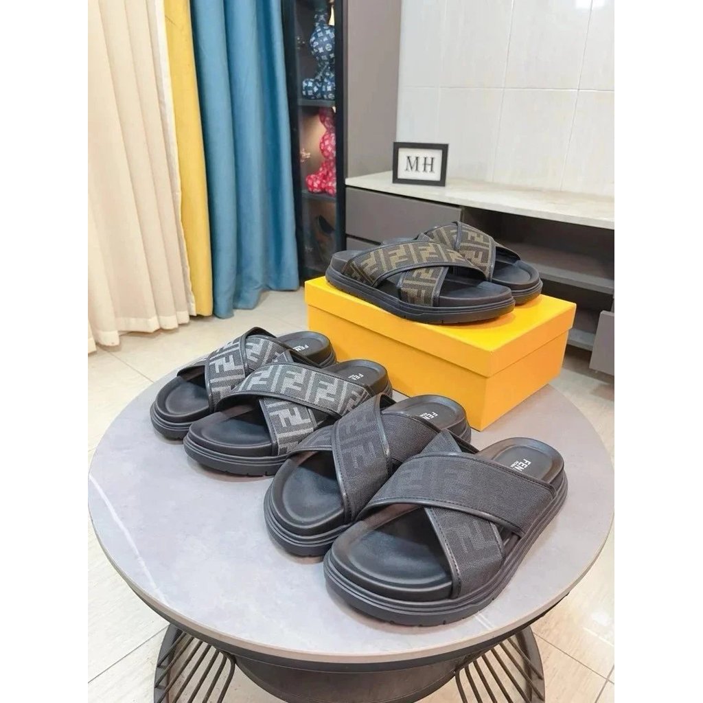 FEN FEN FEN Little Monster 2025 รองเท้าลําลองใหม่รองเท้าแตะกีฬาผู้ชายหนังวัวชั้นแรกแฟชั่นรองเท้าผู้ช