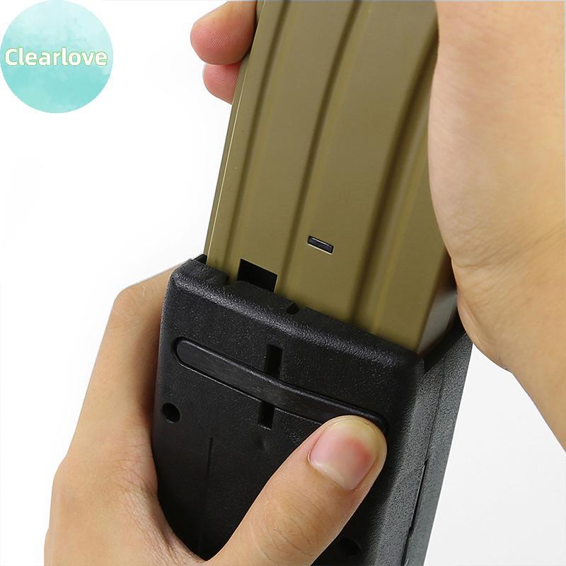 อุปกรณ์ Clearlove ใหม่มือดําเนินการ Speed Loader Paintball M4 Quick Loader นิตยสารกระเป๋าอุปกรณ์เสริ