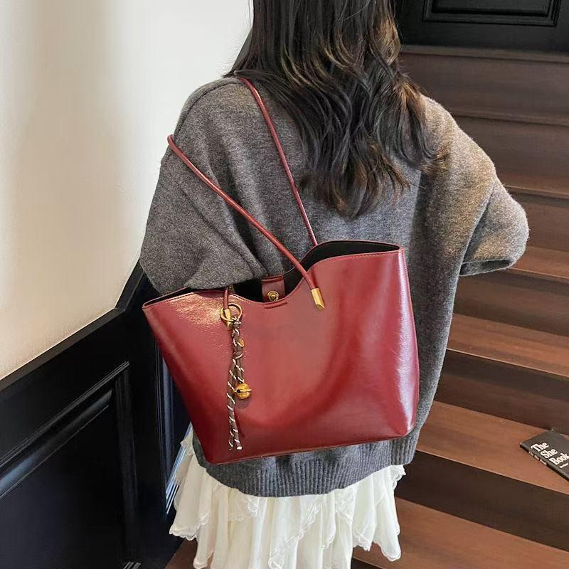 【พร้อมส่ง】miss bag fashion กระเป๋าถือ กระเป๋าสะพายข้าง กระเป๋าหนัง สไตล์เกาหลี แพค 2 ชิ้น - รูปที่ 5