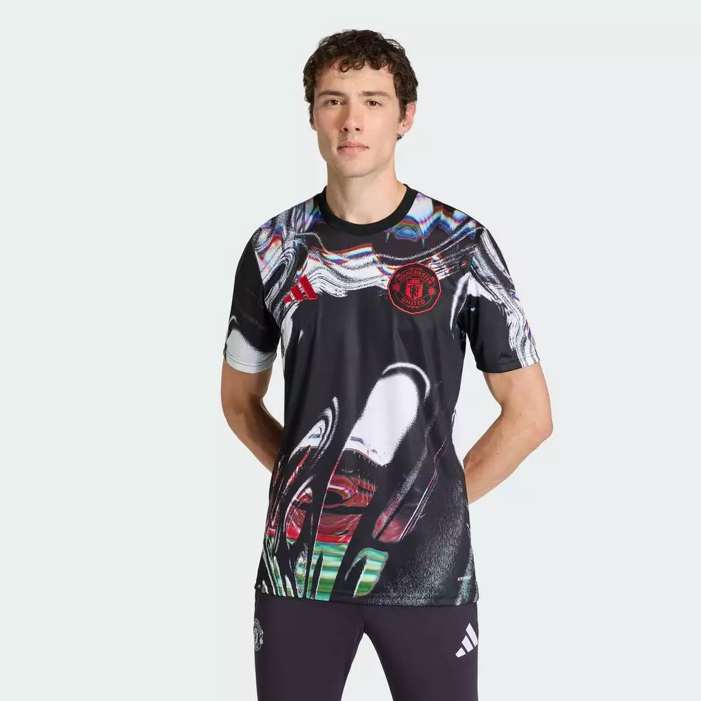 adidas ฟุตบอล เสื้อวอร์มก่อนแข่ง Manchester United 25/26 ผู้ชาย สีดำ KA6419