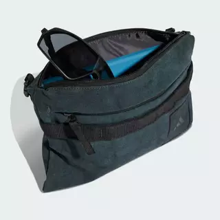 adidas ไลฟ์สไตล์ กระเป๋า ADIDAS UTILITY SACOCHE Unisex สีเทา JY7657