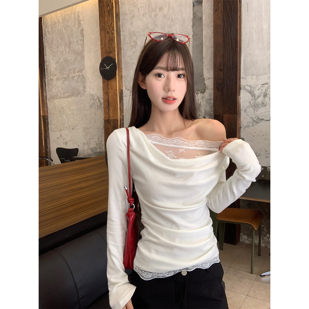 Lacoco คลังสินค้าพร้อม เสื้อยืดคอกลมแขนยาวแต่งระบายลูกไม้สำหรับผู้หญิง เสื้อเปิดไหล่ฤดูใบไม้ร่วงและฤดูหนาว ราคา ถูกที่สุด ดีลบีเคเค แกลเลอรีภาพที่ 6