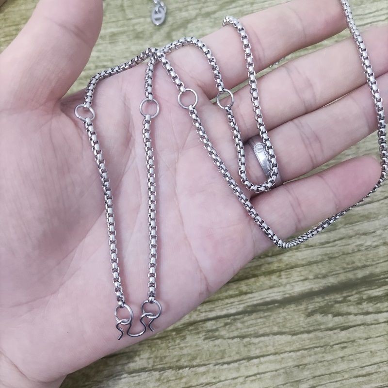 High-end สร้อยคอเหล็กไทเทเนียมสําหรับผู้ชายและผู้หญิง High-end จี้เหล็กสร้อยคอผู้ชายและผู้หญิงผู้ชาย