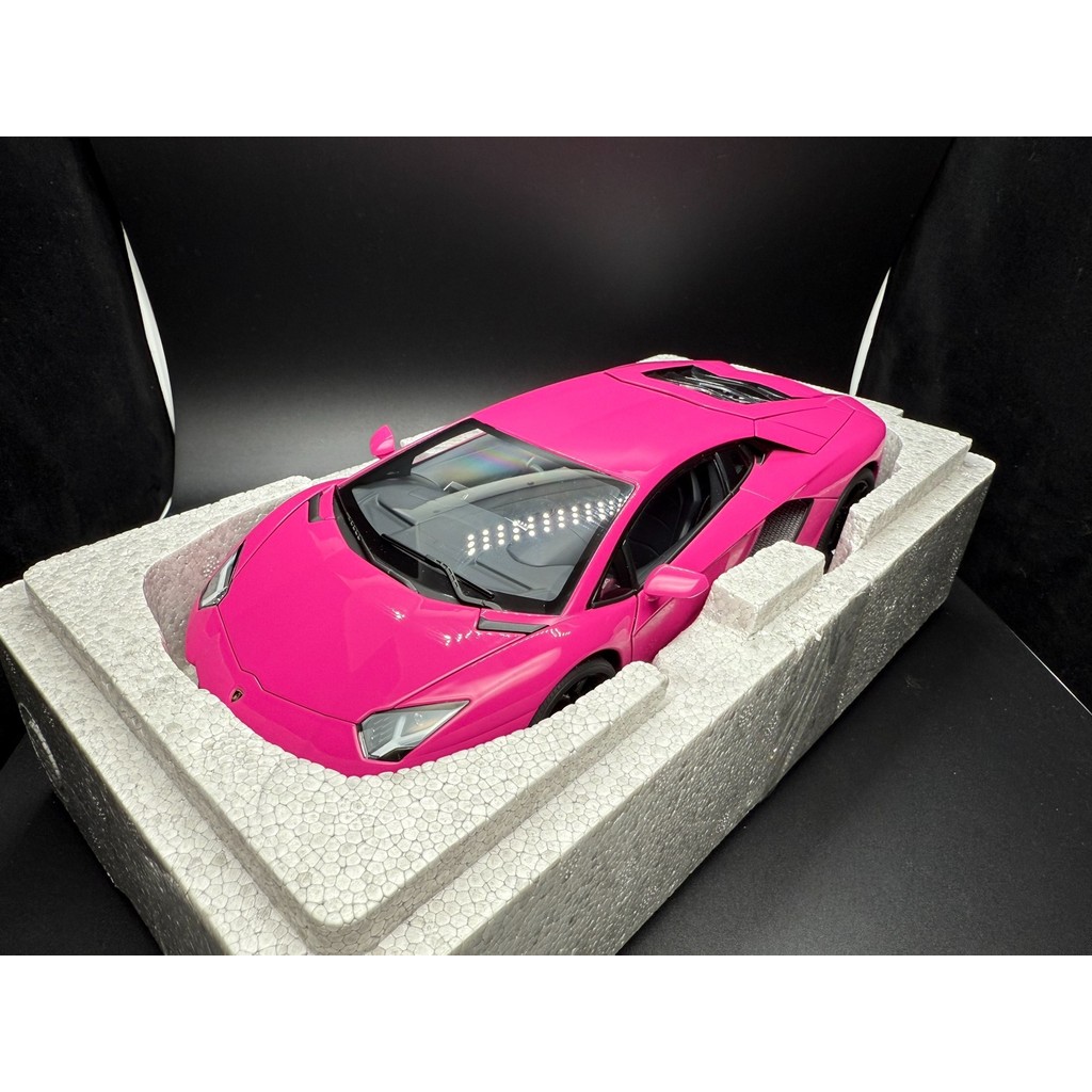 Autoart 1/18 LP700 Lamborghini LP700 Pink Old AA Alloy ข้อความส่วนตัวที่จําเป็นสําหรับ Rash Coroner 
