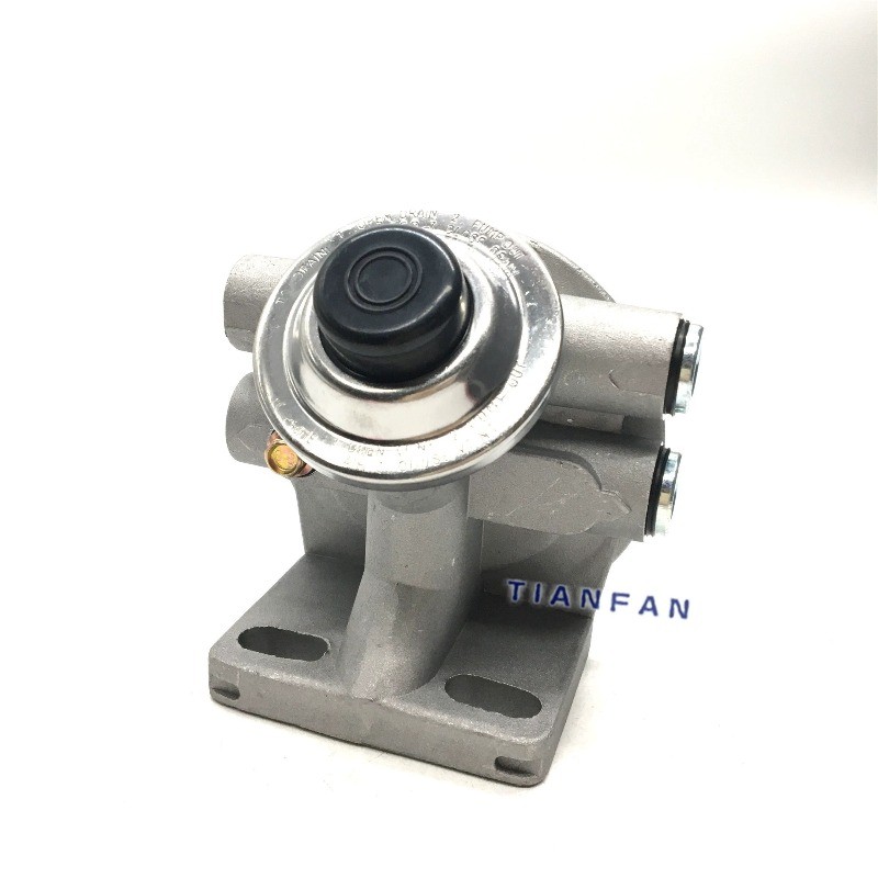 Volvo ชิ้นส่วนรถขุด EC210B เครื่องกรองน้ําน้ํามัน EC240B ปั๊มน้ํามันมือ EC290B การใช้กรองที่อยู่อาศั