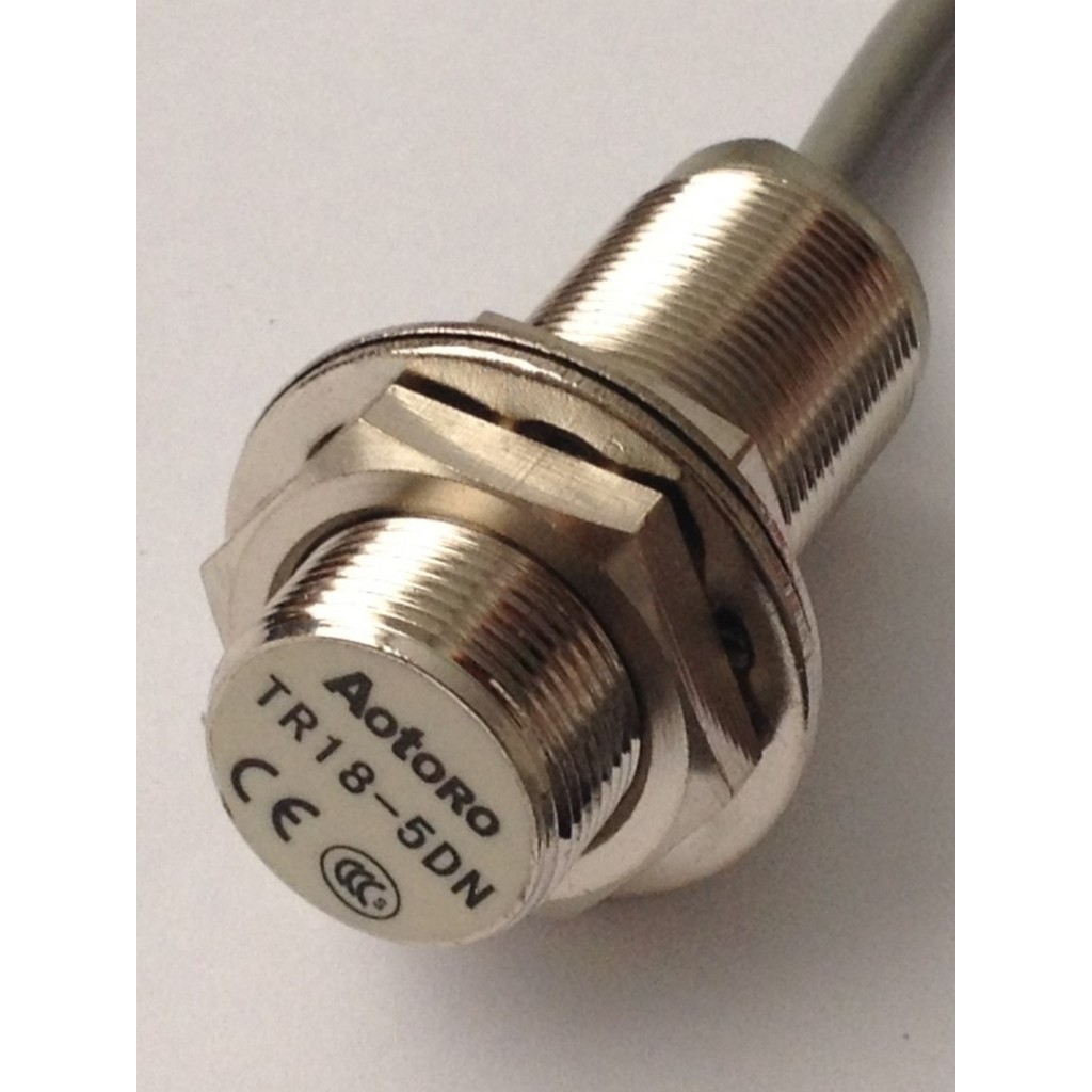 แฟชั่นขายตรง AOTORO รุ่นที่สอง Proximity Switch TR18-5DN/DP2 เปลี่ยน E2E-X5E1/F1/E2/F2 Strong Anti-I