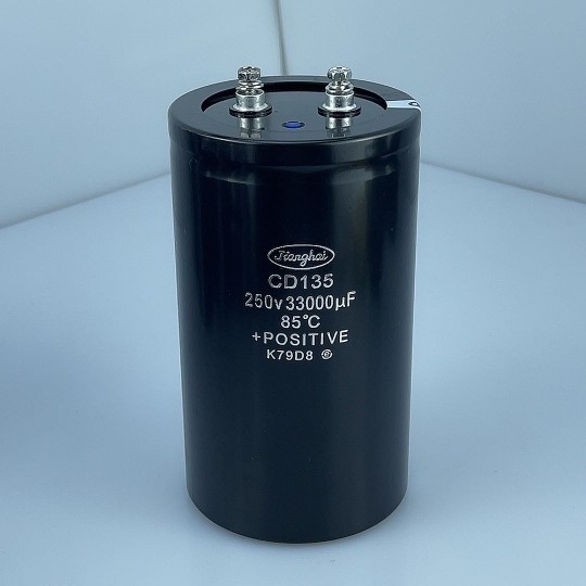 ยี่ห้อใหม่ Original Jianghai CD135 250V33000UF400V4700UF ลิฟท์อินเวอร์เตอร์อลูมิเนียม Electrolytic C