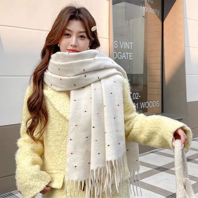 พู่ผ้าพันคอกันหนาวสไตล์เกาหลีสำหรับฤดูหนาว ดีไซน์สวยงามแบบ Gypsophila