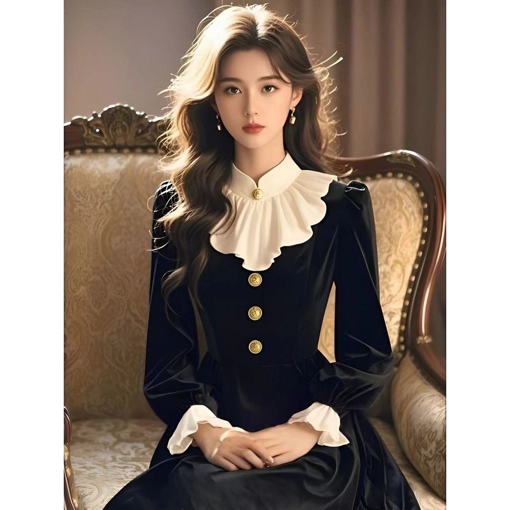 ชุดผ้ากํามะหยี่สีดําของจีนใหม่ฤดูใบไม้ร่วงและฤดูหนาววินเทจอารมณ์ของคนดังระดับไฮเอนด์ชุดยาวที่สวยงาม