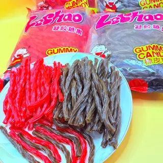 LeChao Jelly Sticks เยลลี่แท่งโคล่าและเยลลี่แท่งสตรอว์เบอร์รี่ เคี้ยวหนึบ รสเข้มข้น เคี้ยวหนึบ ขนาดใหญ่เต็มถุง 1 กก.