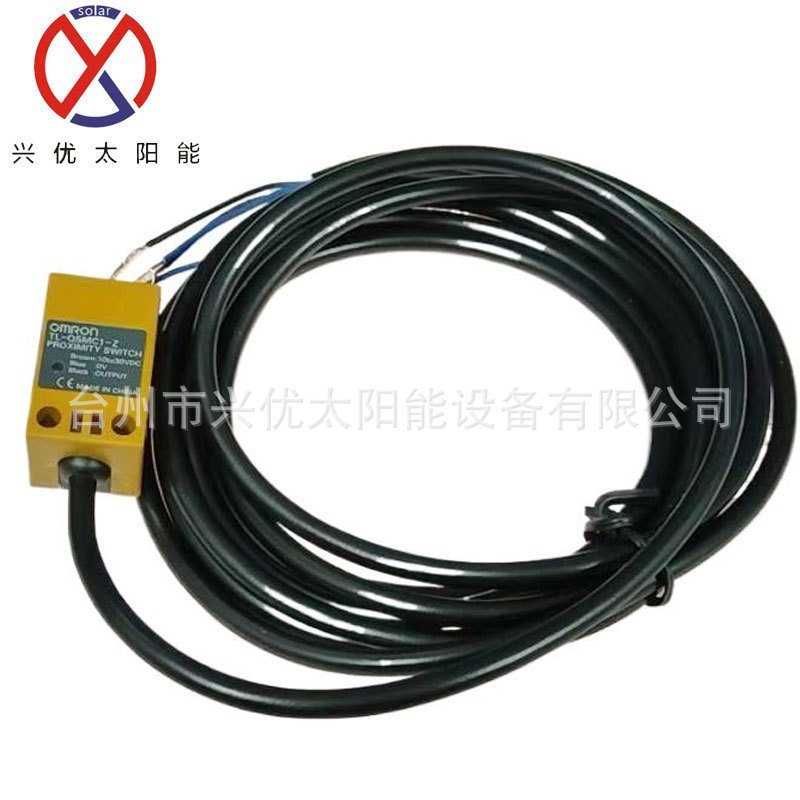 Omron/Omron TL-Q5MC2-Z เซ็นเซอร์มาตรฐานคอลัมน์สี่เหลี่ยม สินค้าใหม่ของแท้พร้อมสต็อก