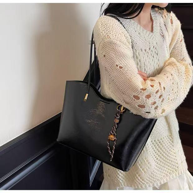 【พร้อมส่ง】miss bag fashion กระเป๋าถือ กระเป๋าสะพายข้าง กระเป๋าหนัง สไตล์เกาหลี แพค 2 ชิ้น - รูปที่ 2