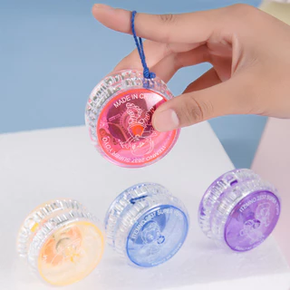 ของเล่นโยโย่เรืองแสง YOYO ความสนุก เด็กๆและผู้ใหญ่ ย้อนวัย ลูกดิ่งโยโย่ มีไฟ สุ่มสี ของเล่นเด้งดึ่ง