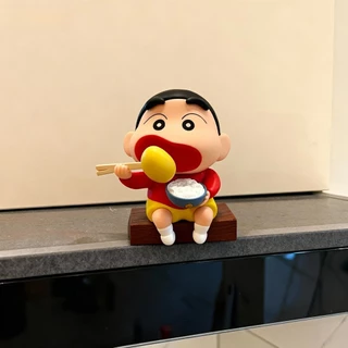 💥 จัดส่งจากประเทศไทย 💥Crayon Shin chan คอสเพลย์กินมันฝรั่งน่ารักอะนิเมะรูป COD สต็อกรูปตุ๊กตาของเล่นสําหรับของขวัญเด็กคอลเลกชันจี้รถเครื่องประดับตกแต่งเค้กบ้านตกแต่ง