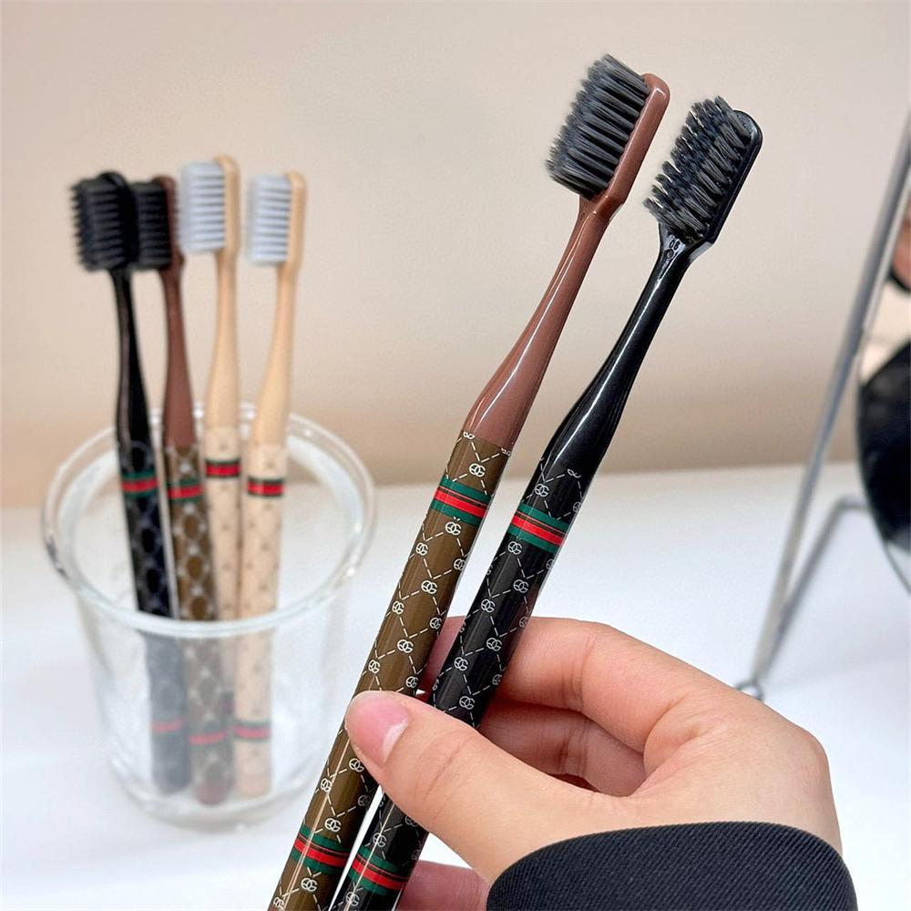 [สินค้าพร้อมส่ง] แปรงสีฟันผู้ใหญ่ น้ำหนักเบา ขนแปรงนุ่ม หัวแปรงกว้างพิเศษ แปรงสีฟันสำหรับใช้ในบ้านสำหรับผู้ชายและผู้หญิง 6 PeachBlossom - รูปที่ 2