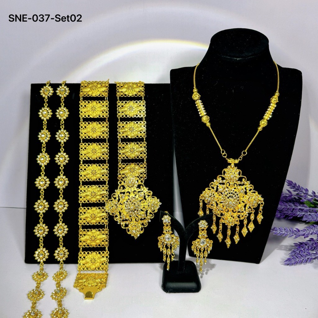 สร้อยคอไทยโบราณ พร้อมต่างหูเซ็ทคู่ ใส่ได้ทั้งผู้หญิงและนางรำ
