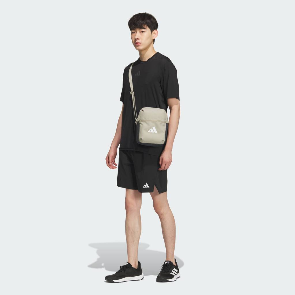 adidas ไลฟ์สไตล์ กระเป๋าออร์แกไนเซอร์ Essentials Unisex สีน้ำตาล KA1479