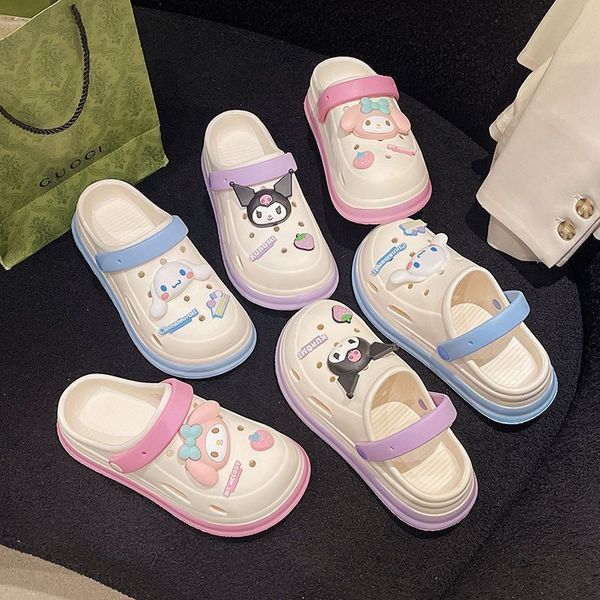 sketchers official รองเท้าพื้นหนาโฟม รองเท้าเจาะรูแบบใหม่ปี2025สำหรับผู้หญิงสวมด้านนอกฤดูร้อนน่ารักน