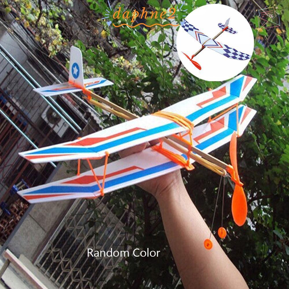 DAPHNES สีสุ่มประกอบเครื่องบินรุ่นขายร้อนของเล่นเพื่อการศึกษาแปลกพลาสติกขับเคลื่อนเครื่องร่อนบิน