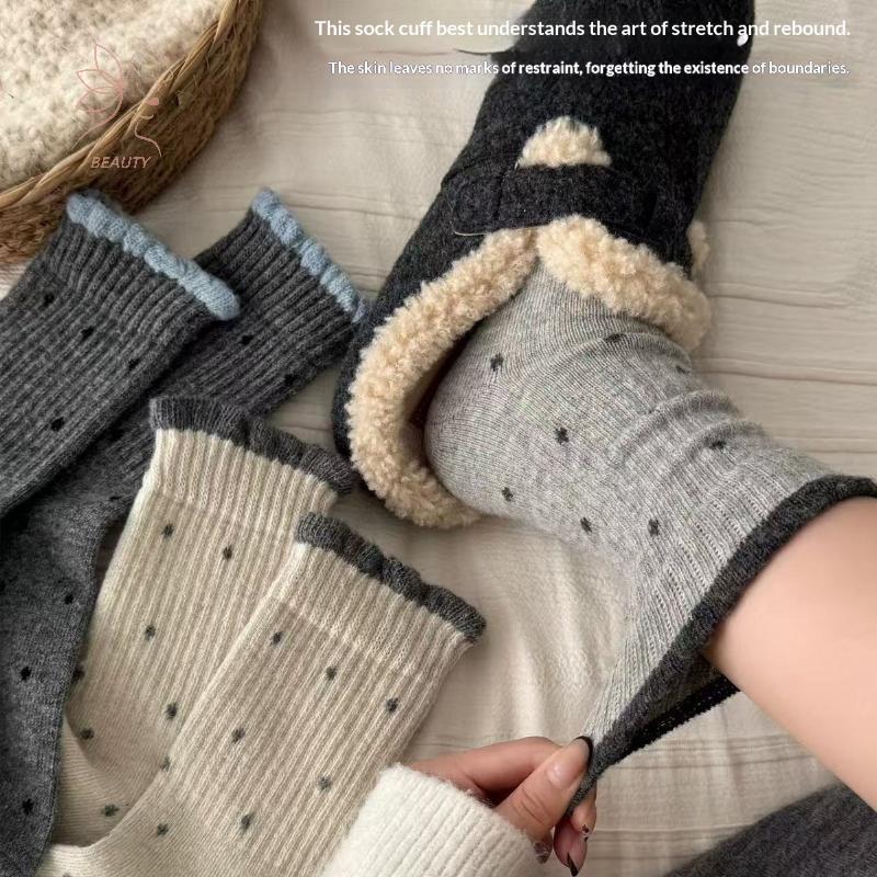 [เมย์บิวตี้] ถุงเท้าสำหรับผู้หญิง ลายพรางจุด สไตล์น่ารัก เหมาะกับฤดูใบไม้เปลี่ยนสี