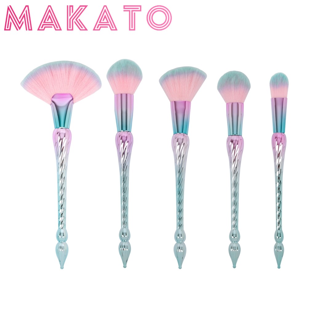 MEILINDA Magic Wand Brush เมลินดา แปรงแต่งหน้า ขนนุ่ม เกลี่ยง่าย สีสวย ไม่เป็นรอยแปรง มี 5 เบอร์