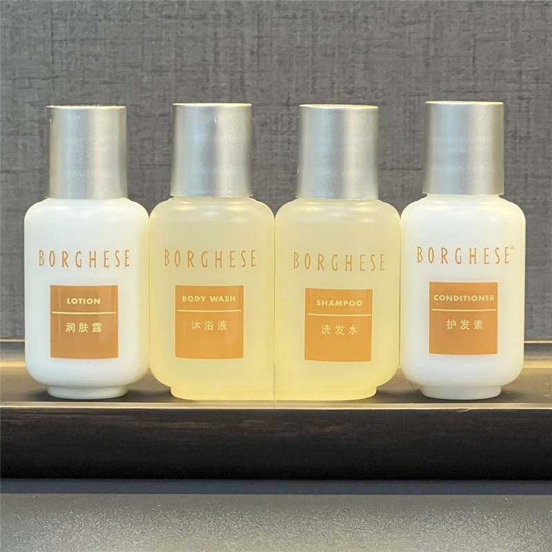 BORGHESE Lavender Travel Set 45ml | แชมพู/ครีมนวด/เจลอาบน้ํา/มอยเจอร์ไรเซอร์