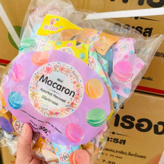 ขนมคุกกี้ แซนวิช รสช้อกโกแลต ขนมมินิ มาการอง คละรส หวานกรอบอร่อย ตรา Fruitasy. 300 กรัม