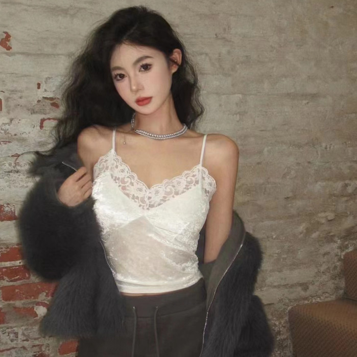 Paula พร้อมส่ง🌴ชุดกล้ามสตรีลูกไม้กำมะหยี่2026🌴ฟองน้ำเสริมหน้าอกเซ็กซี่ แบร็ตเล็ตหรูสไตล์ฝรั่งเศส งานเลี้ยงคริสต์มาส - รูปที่ 2