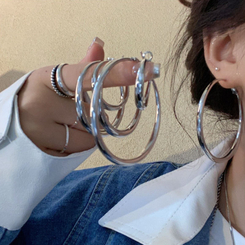 ต่างหูเข็มเงิน S925 Minimalist Hoop เครื่องประดับแฟชั่นสำหรับผู้หญิง