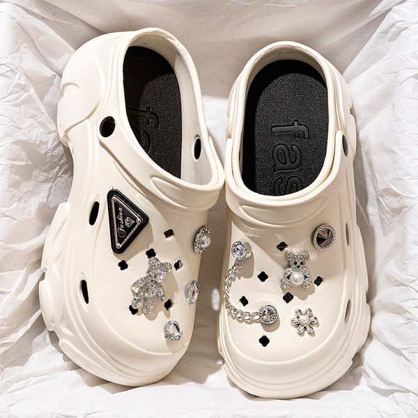 รองเท้าพื้นหนาโฟม sketchers official Eva รองเท้ามีรูสำหรับผู้หญิงรองเท้าแตะใส่ข้างนอกเพิ่มความสูงพื้