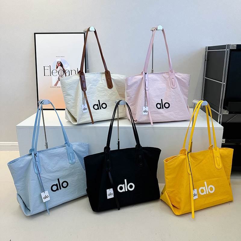 ola กระเป๋าผ้าใบตัวอักษรที่เรียบง่ายกระเป๋าสะพายเดินทางกระเป๋าถือกระเป๋าแฟชั่นขนาดใหญ่
