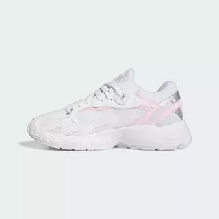 adidas ไลฟ์สไตล์ รองเท้า Astir ผู้หญิง สีขาว IH3637